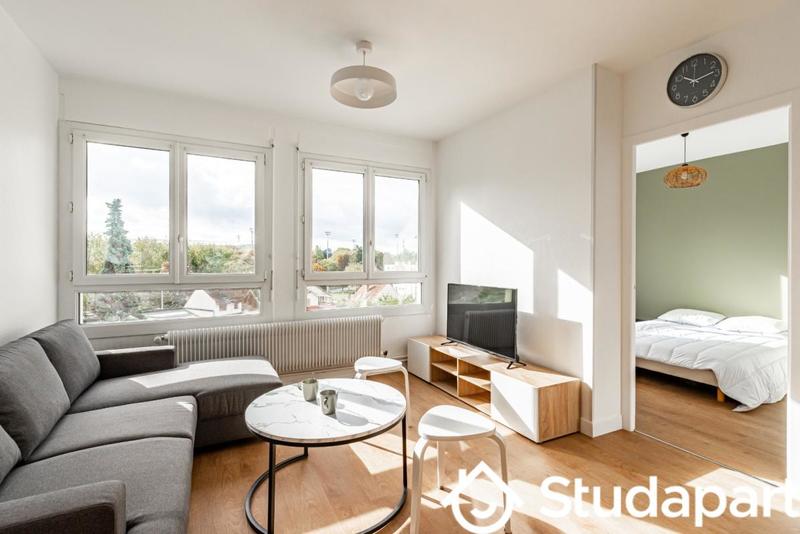 Chambre - 10 m² - 1 pièce