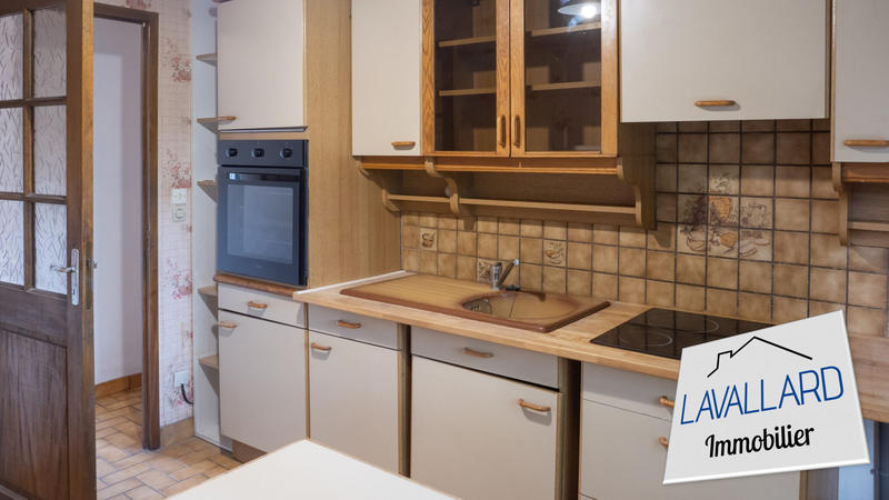 Maison - 80 m² - 5 pièces