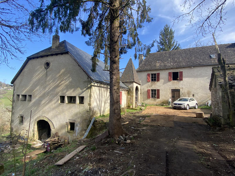Propriété - 180 m² - 7 pièces