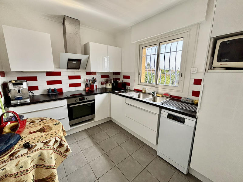 Maison - 97 m² - 5 pièces