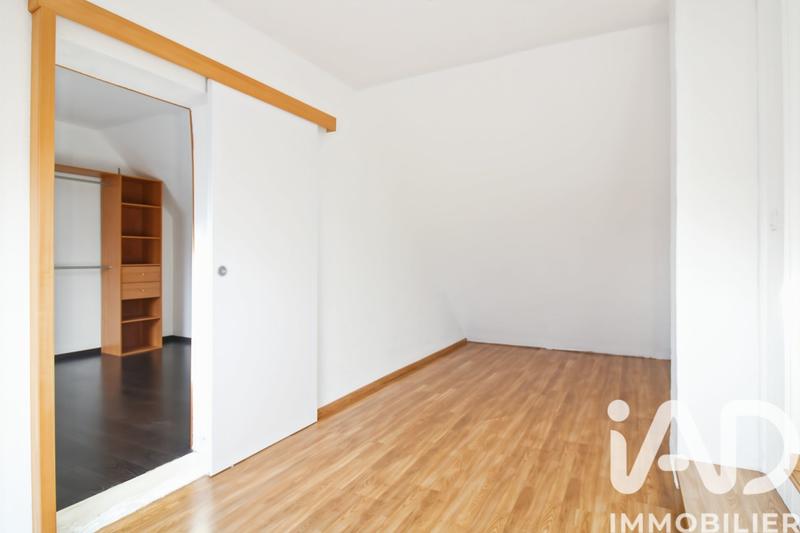 Maison - 93 m² - 5 pièces