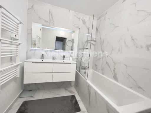 Appartement ancien - 113 m² - 5 pièces