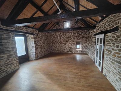 Maison en pierre - 120 m² - 6 pièces