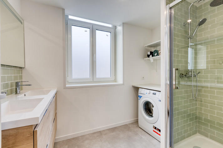 Appartement - 100 m² - 5 pièces