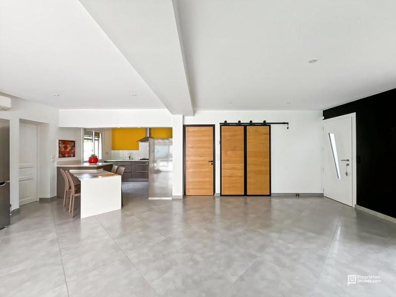 Maison - 159 m² - 6 pièces