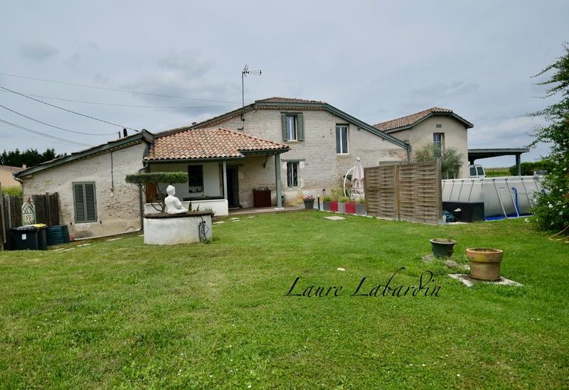 Maison - 300 m² - 9 pièces