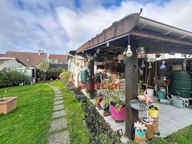 Maison - 80 m² - 5 pièces