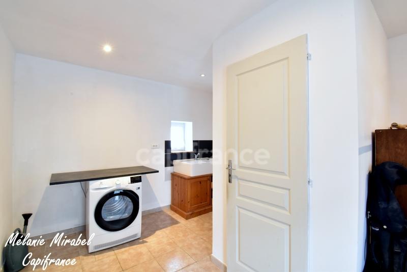 Maison - 137 m² - 6 pièces