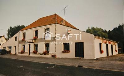 Maison - 300 m² - 10 pièces