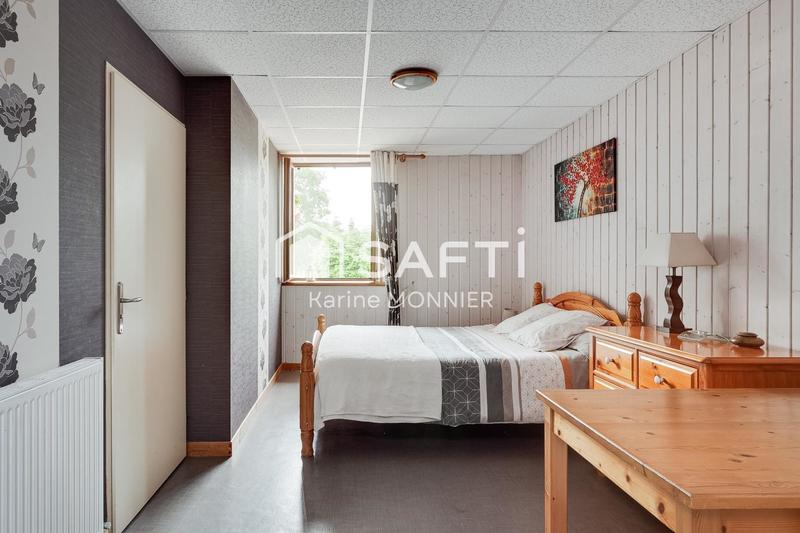 Maison - 548 m² - 16 pièces