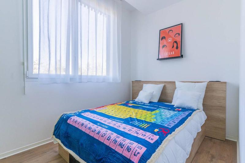 Chambre - 14 m² - 1 pièce