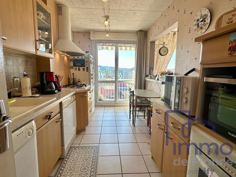 Appartement - 70 m² - 3 pièces