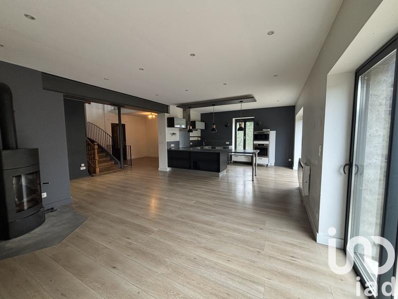 Maison - 190 m² - 7 pièces