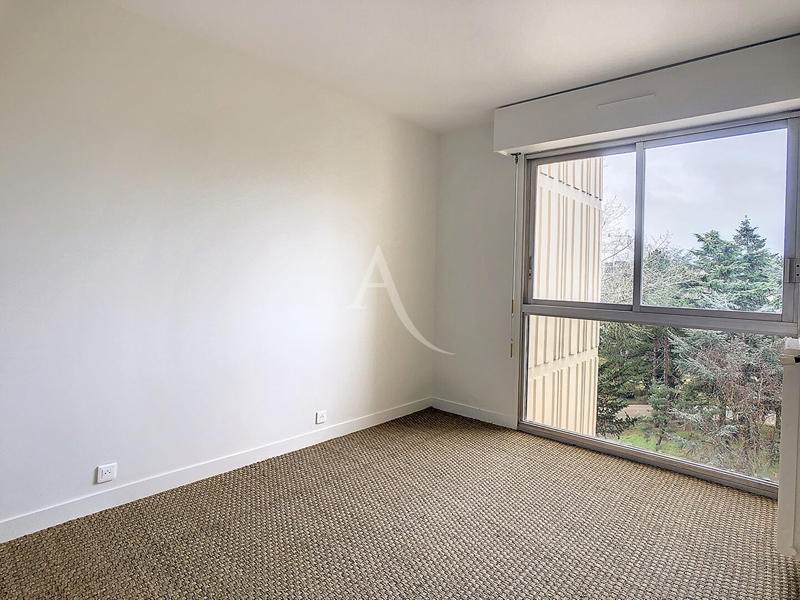 Appartement - 95 m² - 5 pièces