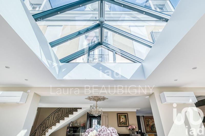 Maison - 524 m² - 12 pièces