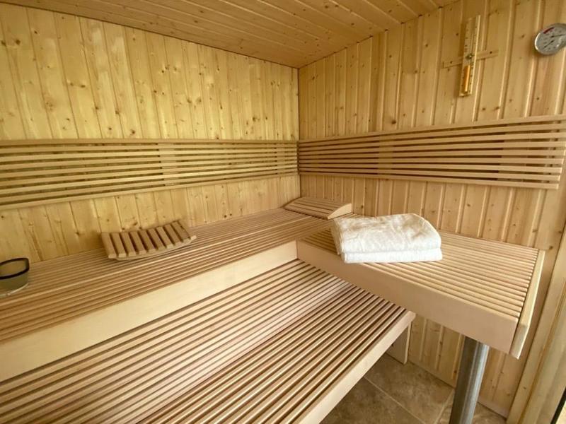 Demeure - 836 m² - 18 pièces