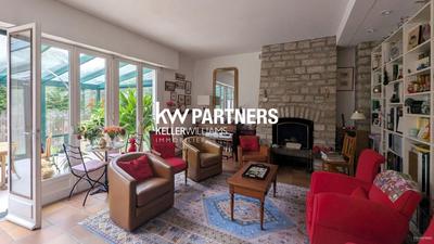 Maison - 185 m² - 8 pièces