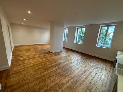 Appartement - 98 m² - 3 pièces