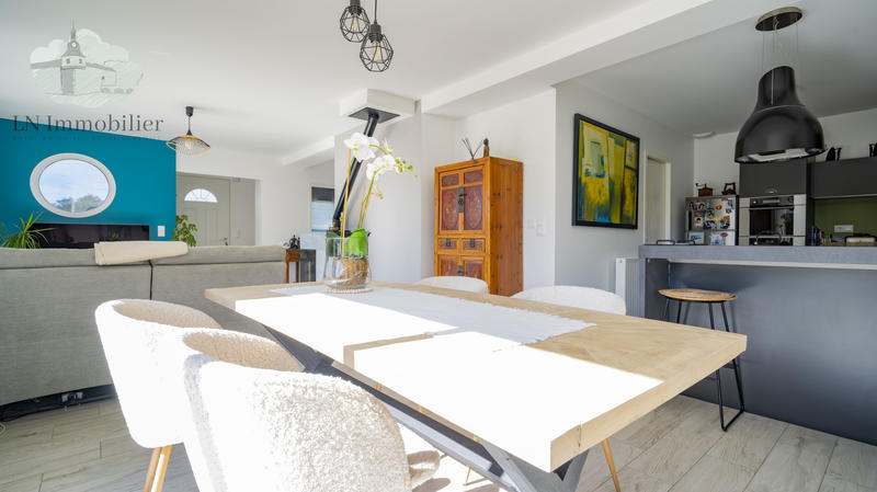 Maison - 101 m² - 6 pièces