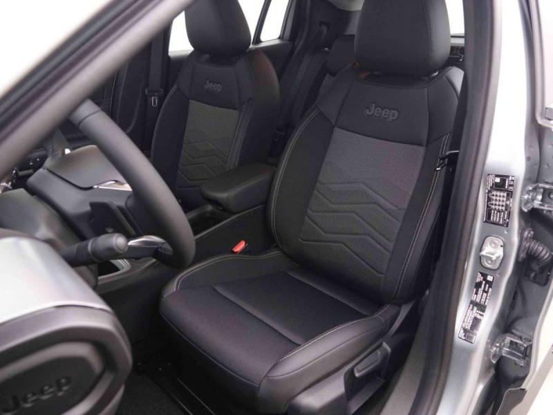 Jeep Avenger 1.2 Mhev 110 Dct6 Altitude