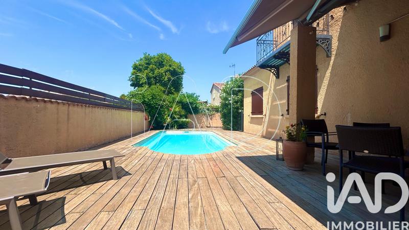 Maison - 195 m² - 8 pièces