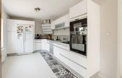 Maison de ville - 200 m² - 9 pièces