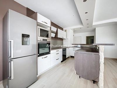 Appartement - 84 m² - 4 pièces