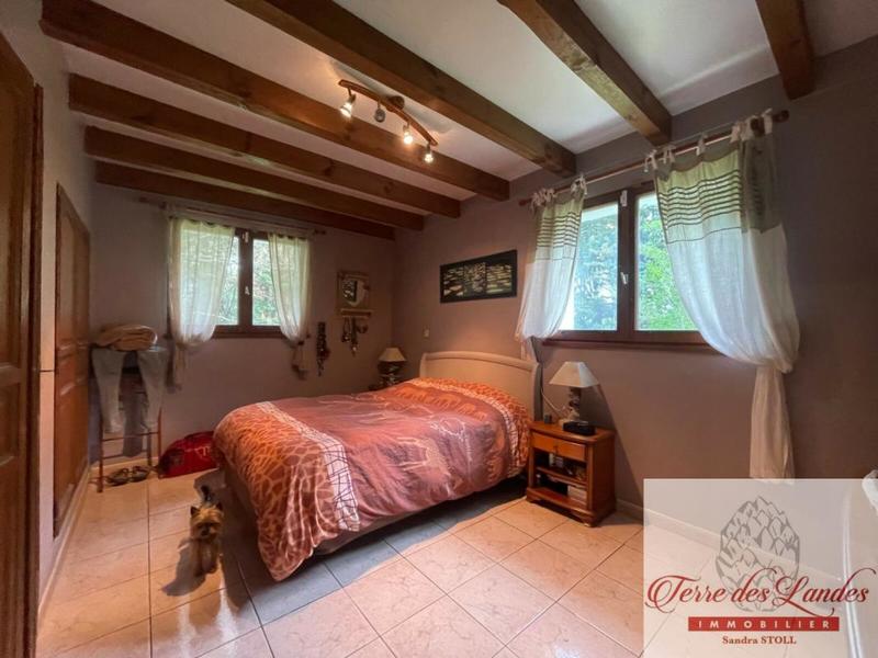 Maison - 180 m² - 8 pièces