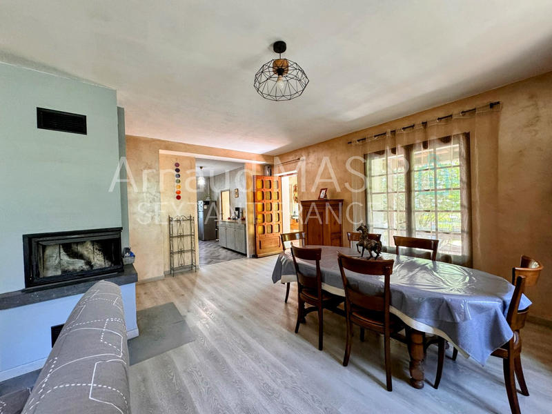 Maison - 185 m² - 5 pièces