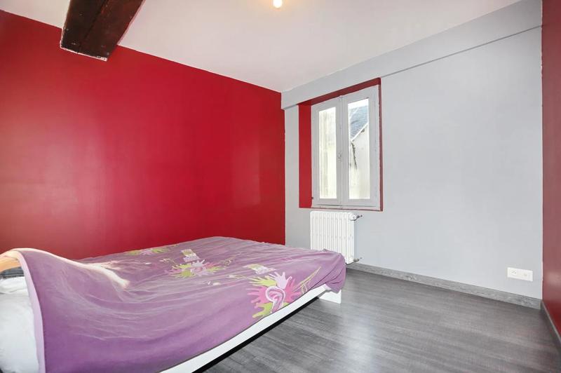 Maison - 324 m² - 8 pièces