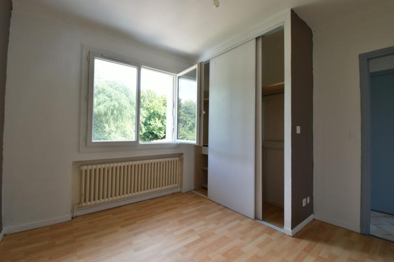 Appartement - 77 m² - 4 pièces