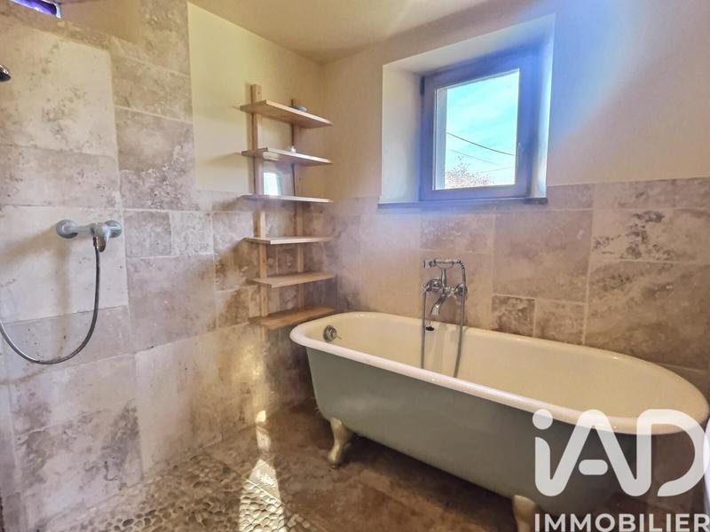 Maison - 299 m² - 15 pièces