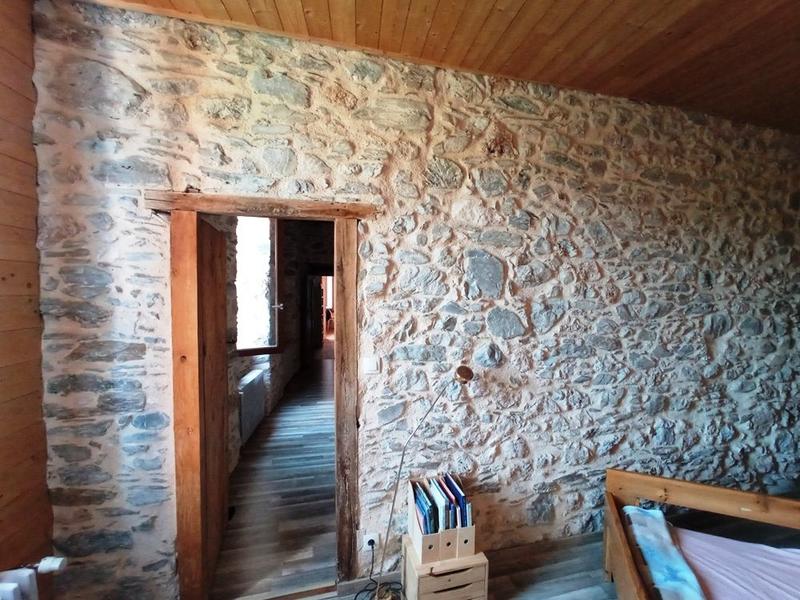 Maison traditionnelle - 180 m² - 7 pièces