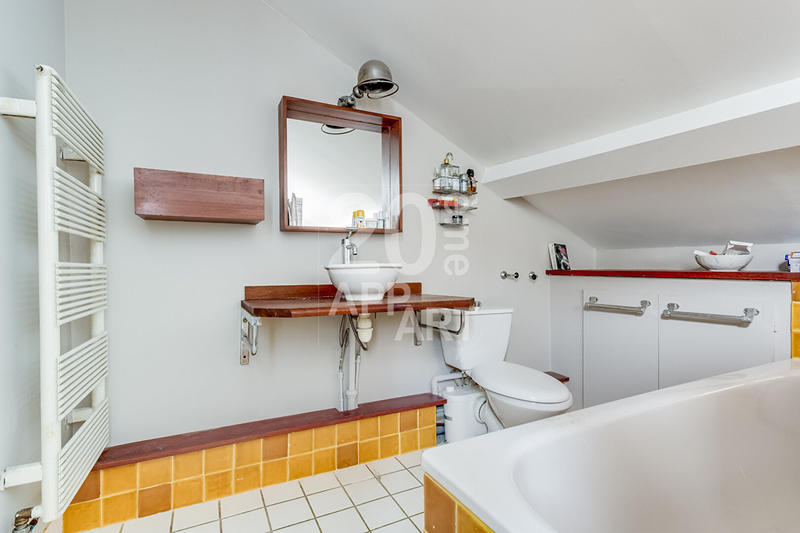 Appartement - 90 m² - 3 pièces