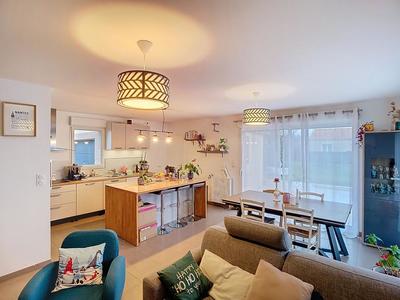 Maison - 80 m² - 4 pièces