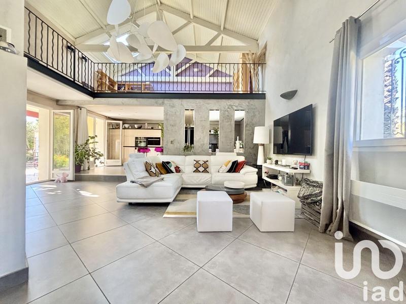 Maison - 161 m² - 6 pièces