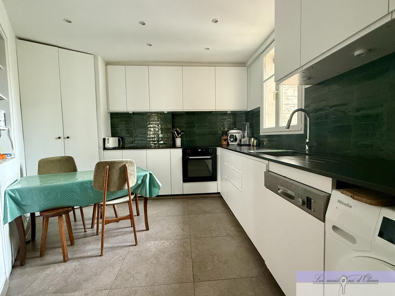 Appartement - 120 m² - 6 pièces