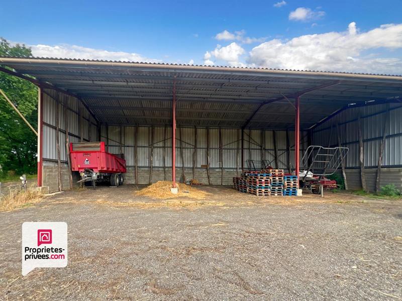 Maison - 644 m² - 3 pièces