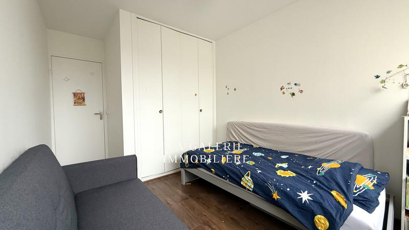 Appartement - 99 m² - 4 pièces