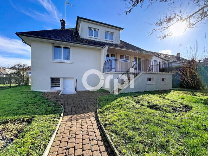 Maison - 104 m² - 6 pièces