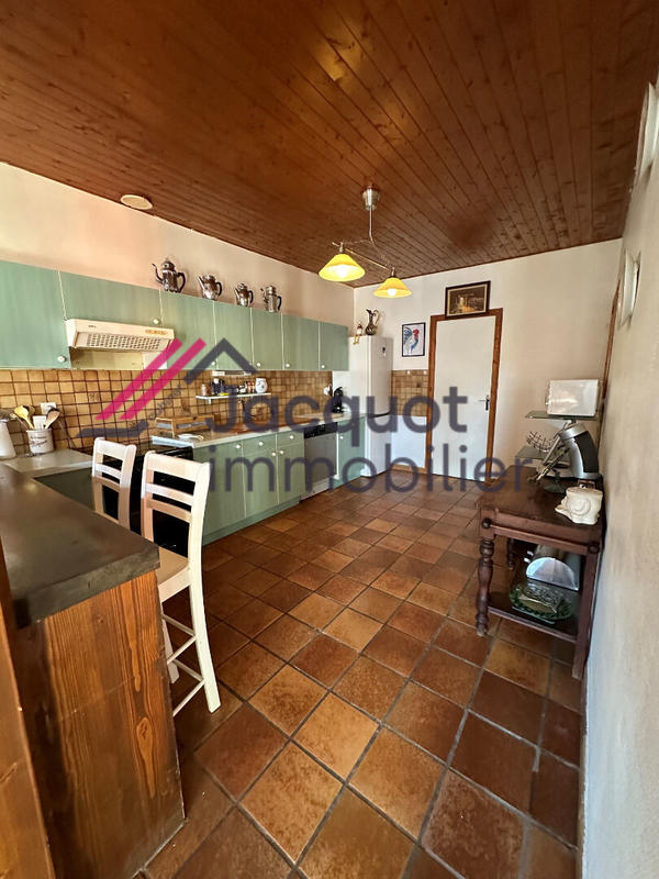 Maison - 141 m² - 5 pièces