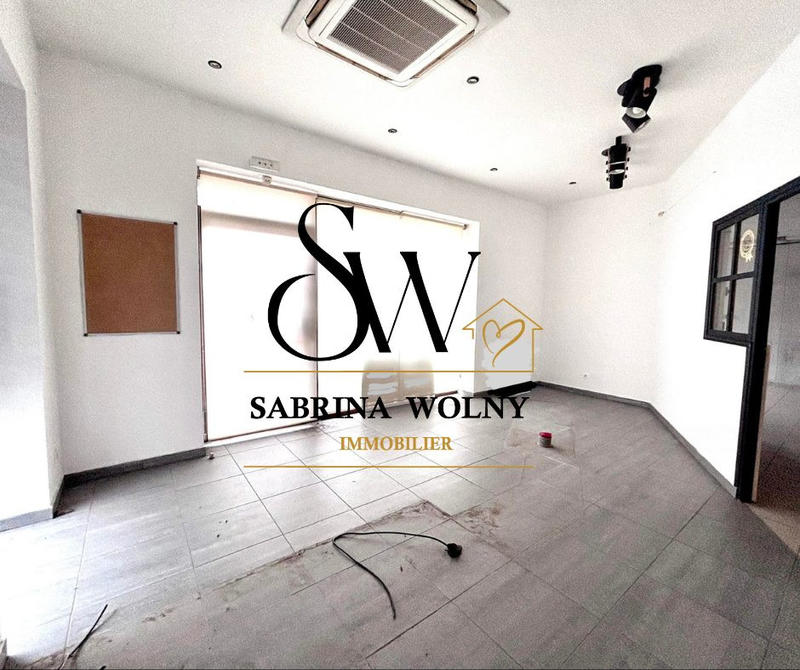 Maison traditionnelle - 140 m² - 6 pièces