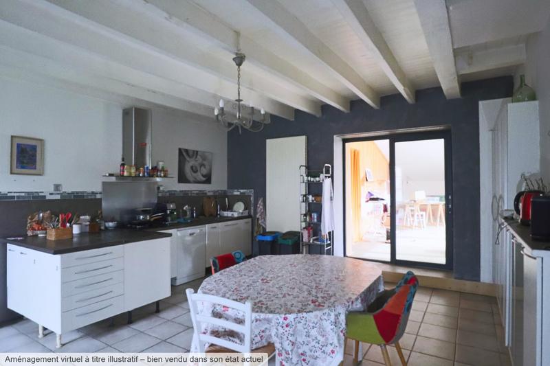 Maison - 294 m² - 10 pièces