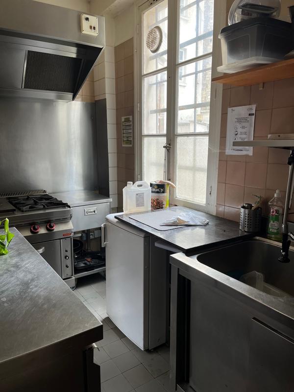 Fonds de commerce - Local commercial - 76 m²