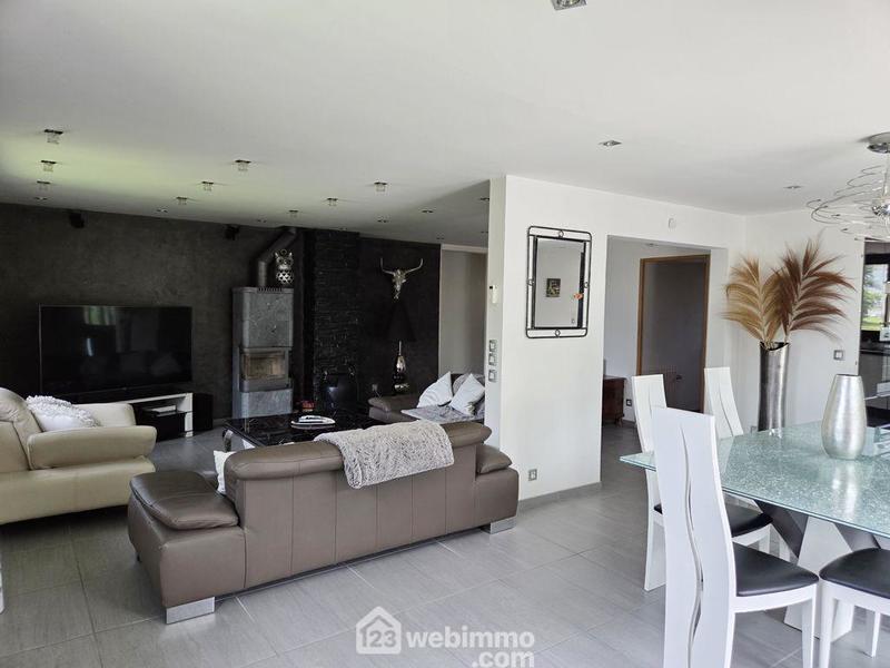 Maison - 224 m² - 6 pièces