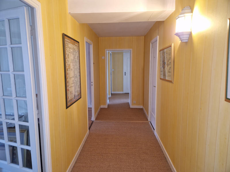 Maison - 340 m² - 12 pièces