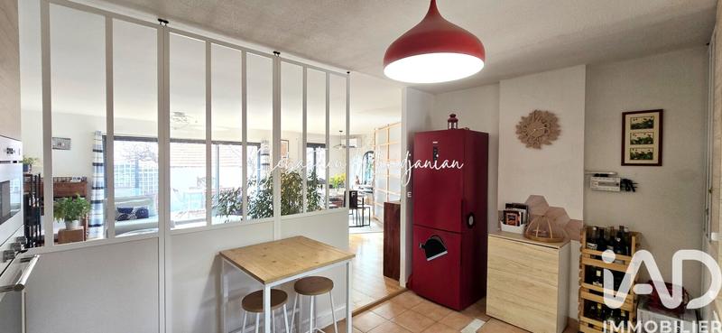 Maison - 90 m² - 4 pièces