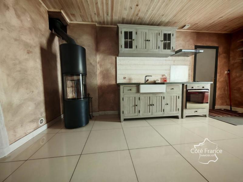 Propriété - 85 m² - 5 pièces