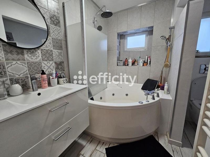 Maison - 77 m² - 3 pièces