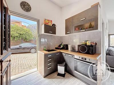 Villa - 300 m² - 8 pièces